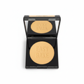 Huda Beauty Easy Bake Pressed Powder Banana Bread sfondo bianco GMC