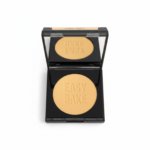 Huda Beauty Easy Bake Pressed Powder Banana Bread sfondo bianco GMC